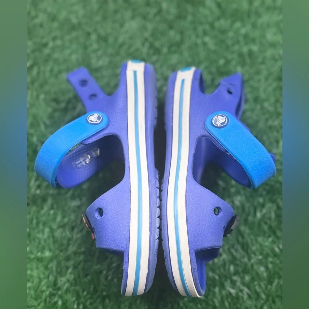 CROCS good preowned